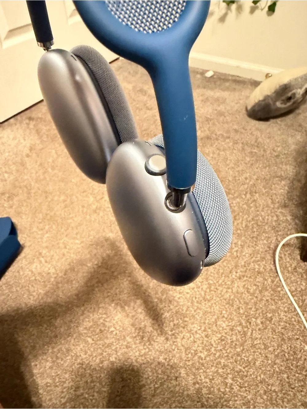 Apple AirPods Max with Blue Case and Blue Headband